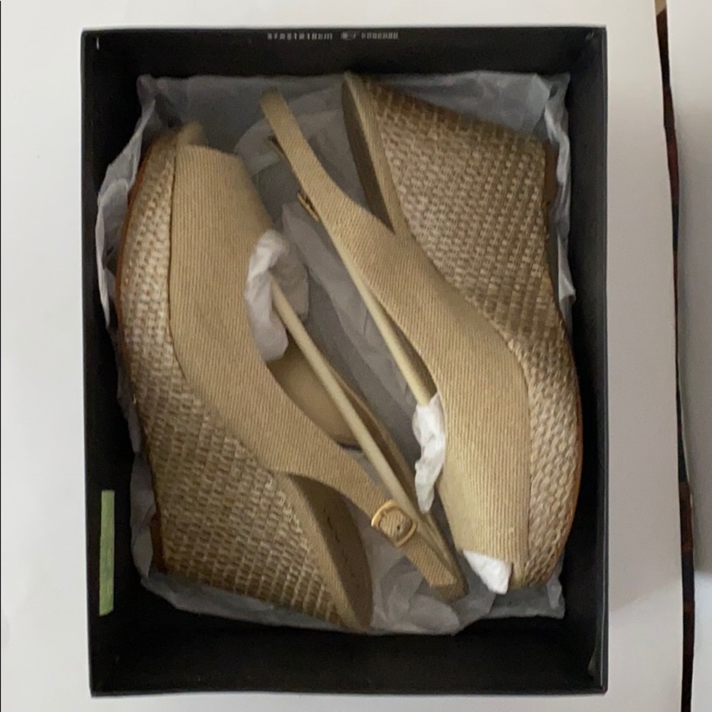 👠❤️ NWOT Tahari platform shoes - Picture 4 of 6